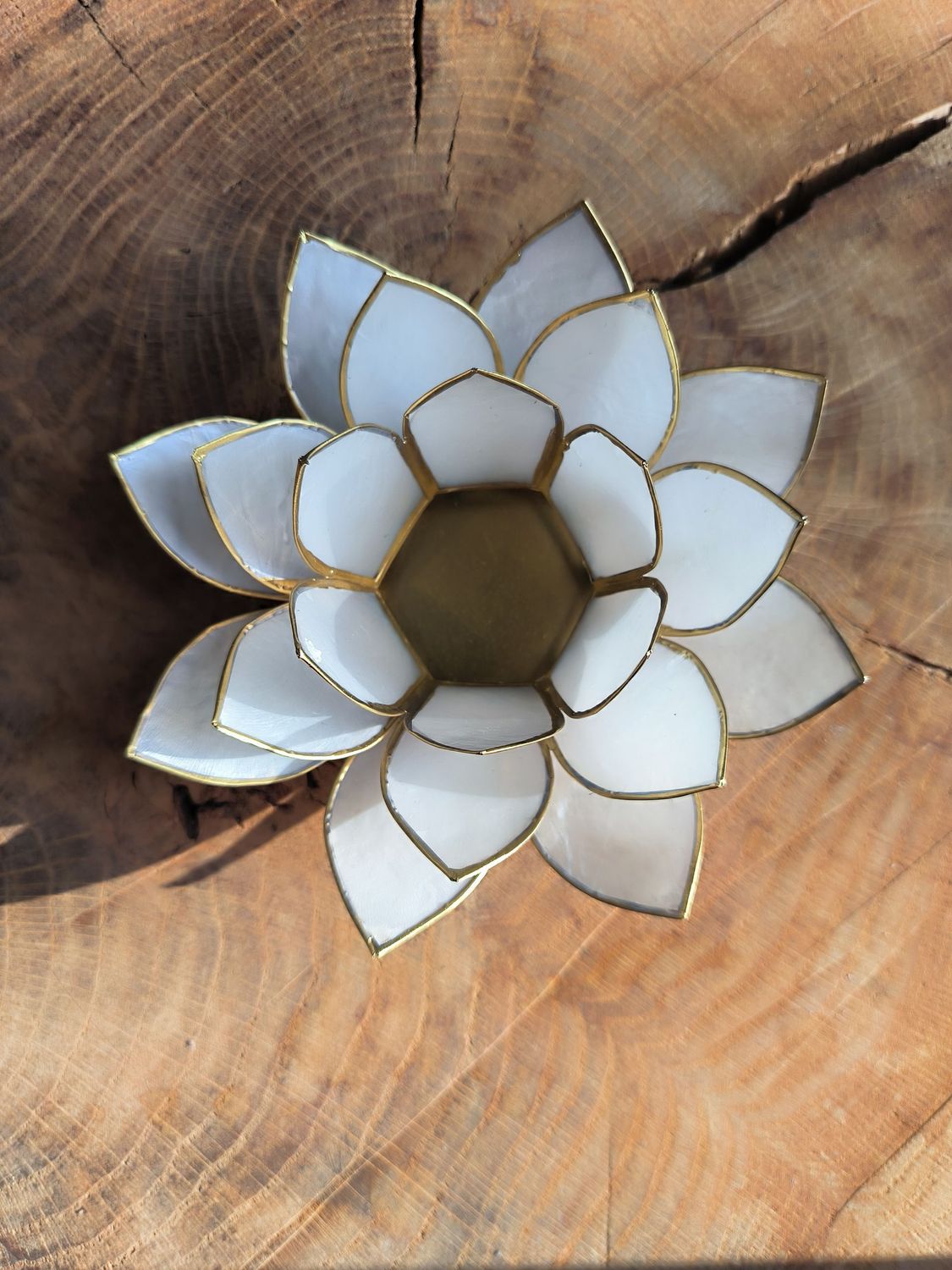 Bougeoir Lotus en Coquillage de Capiz