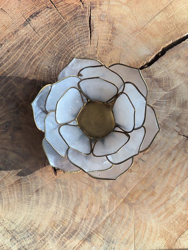 Bougeoir Lotus en Coquillage de Capiz