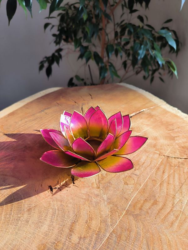 Bougeoir Lotus en Coquillage de Capiz