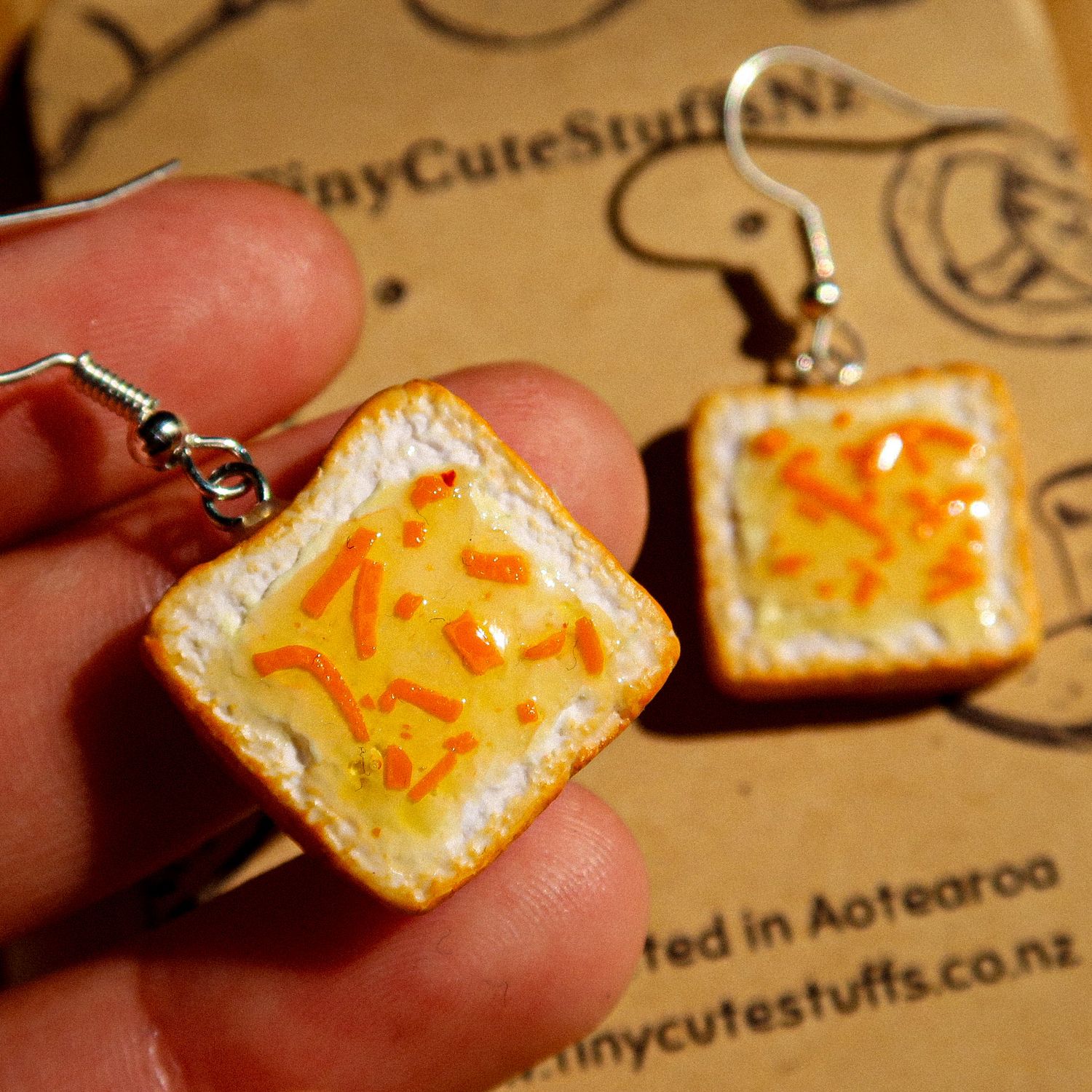 Marmalade Toast Earrings (White Bread)