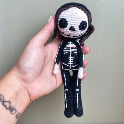 Dana Skully Halloween Pattern