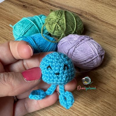 Mini Jellyfish Keyring/Charm Pattern ITA