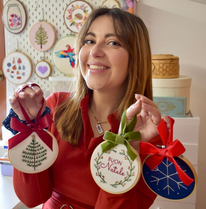 🧵 Corso di Ricamo Natalizio 🎄  con Federica di Punto Nodino - Sabato 22 Novembre