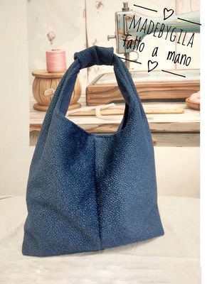 Corso di Cucito Borsa Double Face 🧵con Pina Lattanzi - giovedì 5 marzo