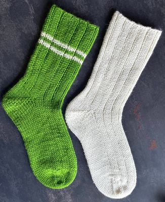 KIT Easy Socks ai 5 Ferri di Babushka_Handknit x Domigurumi