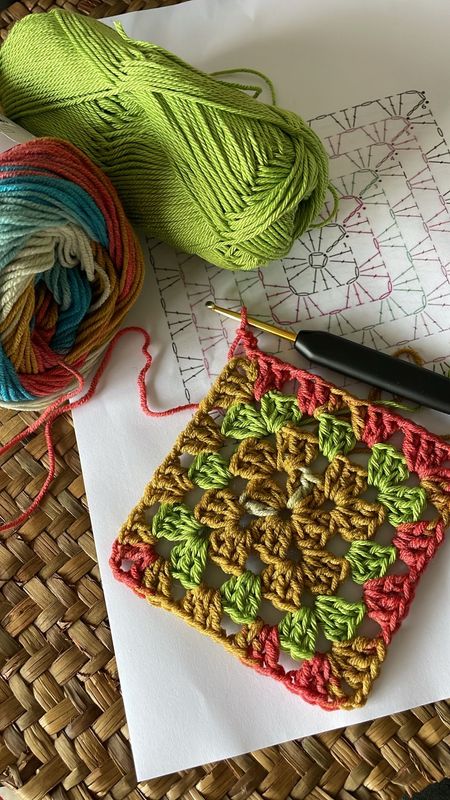 🧶 Corso di Uncinetto INTERMEDIO 4 incontri con Snej - Partenza MERCOLEDì 3 Giugno