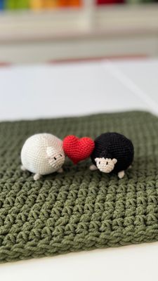 Loving Sheeps PDF Pattern ITA-ENG (US TERMS)