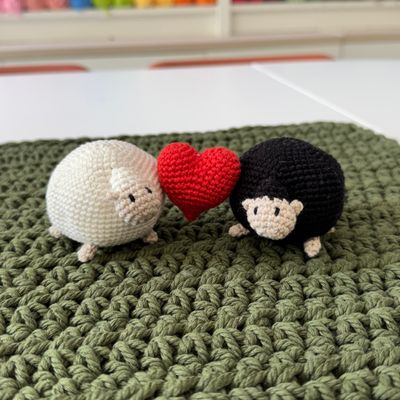 Loving Sheeps PDF Pattern ITA-ENG (US TERMS)