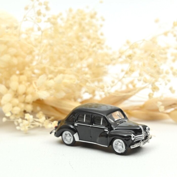 Renault 4CV
