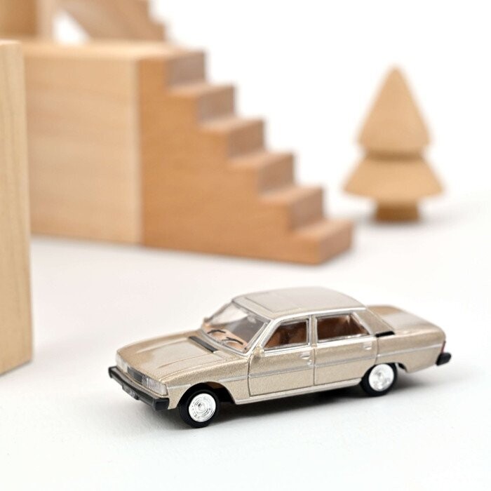Peugeot 604