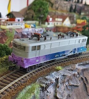Locomotive électrique BB16008