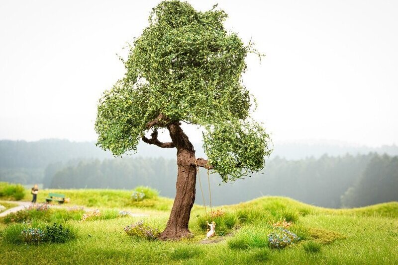 Arbre avec balançoire micro-motion