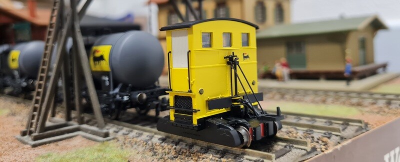 Locotracteur + 2 wagons