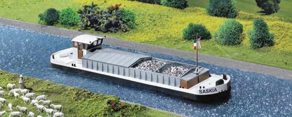 Peniche automotrice
