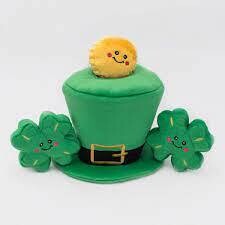 St Patrick’s Burrow Leprechaun Hat Dog Toy