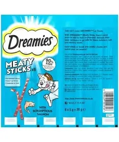 DREAMIES™ Meaty Sticks with Salmon, 30g (6 x 5g).
