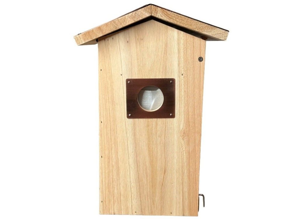 PINE BIRD HOUSE WITH SOLAR CAMERA