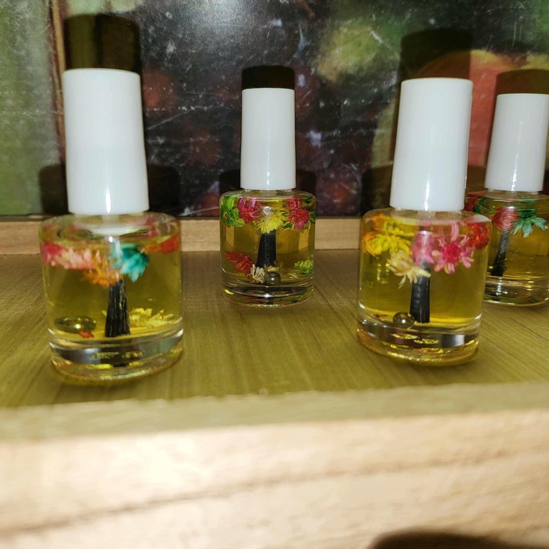Shawney's nail growth oil W/FREE NAIL FILE 2 FOR 5.00