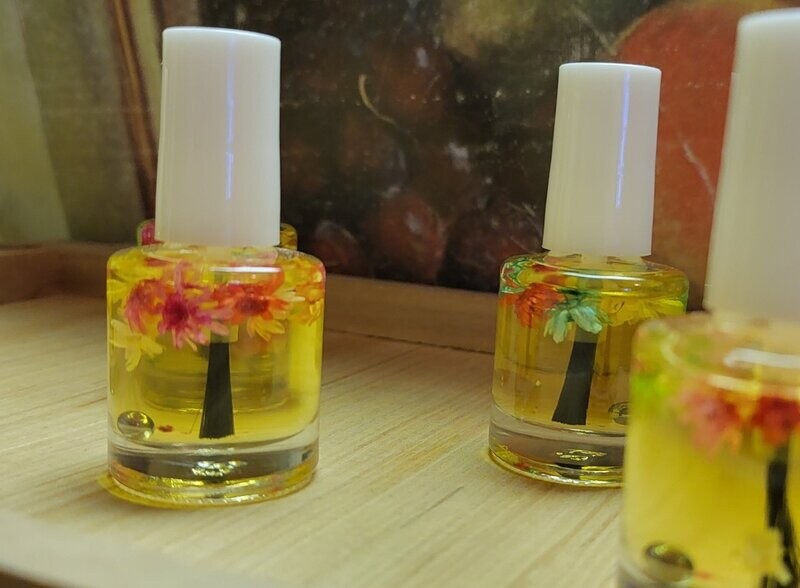 Shawney's nail growth oil W/FREE NAIL FILE