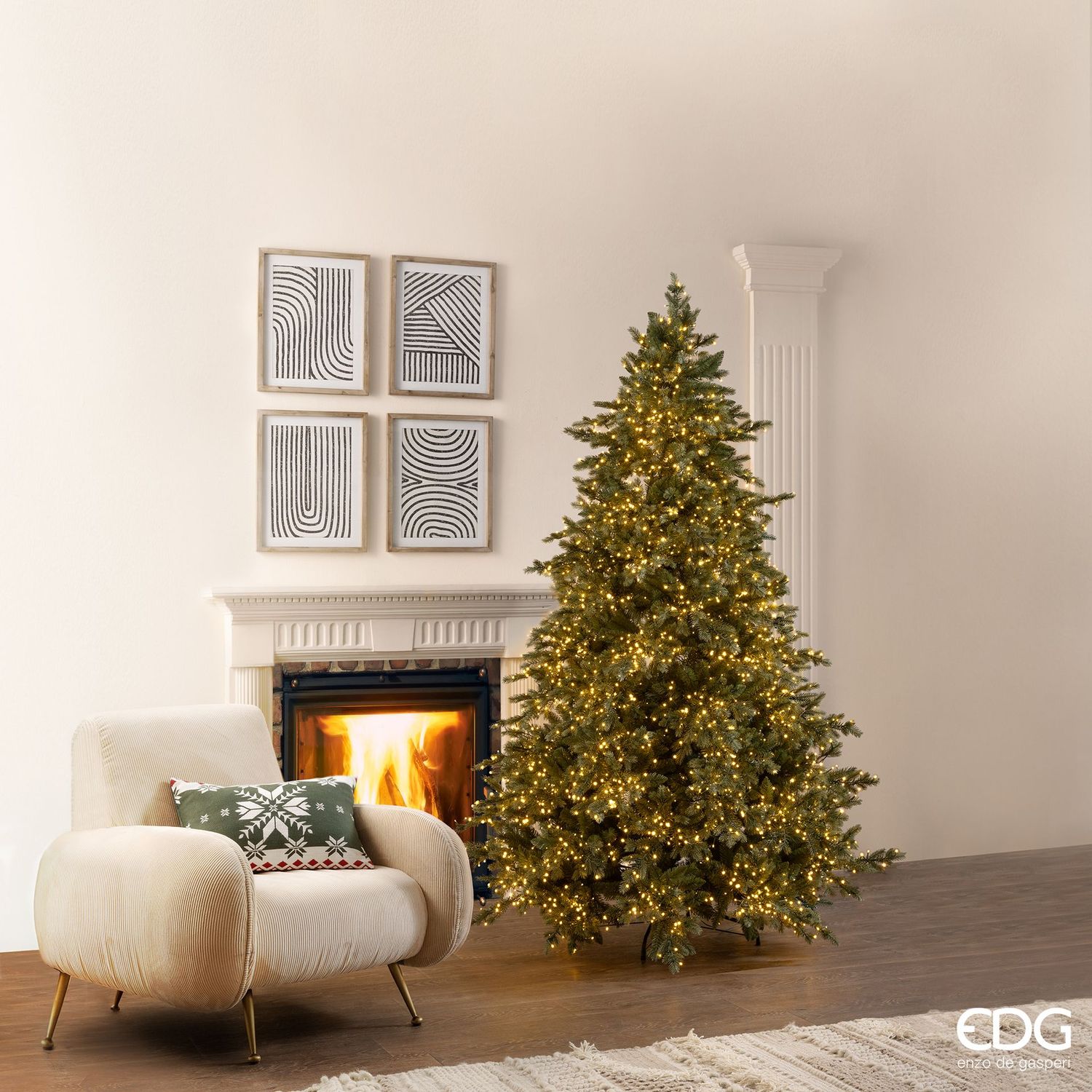 ALBERO DI NATALE EDG | PINO ARGENTATO CON LED INCORPORATI