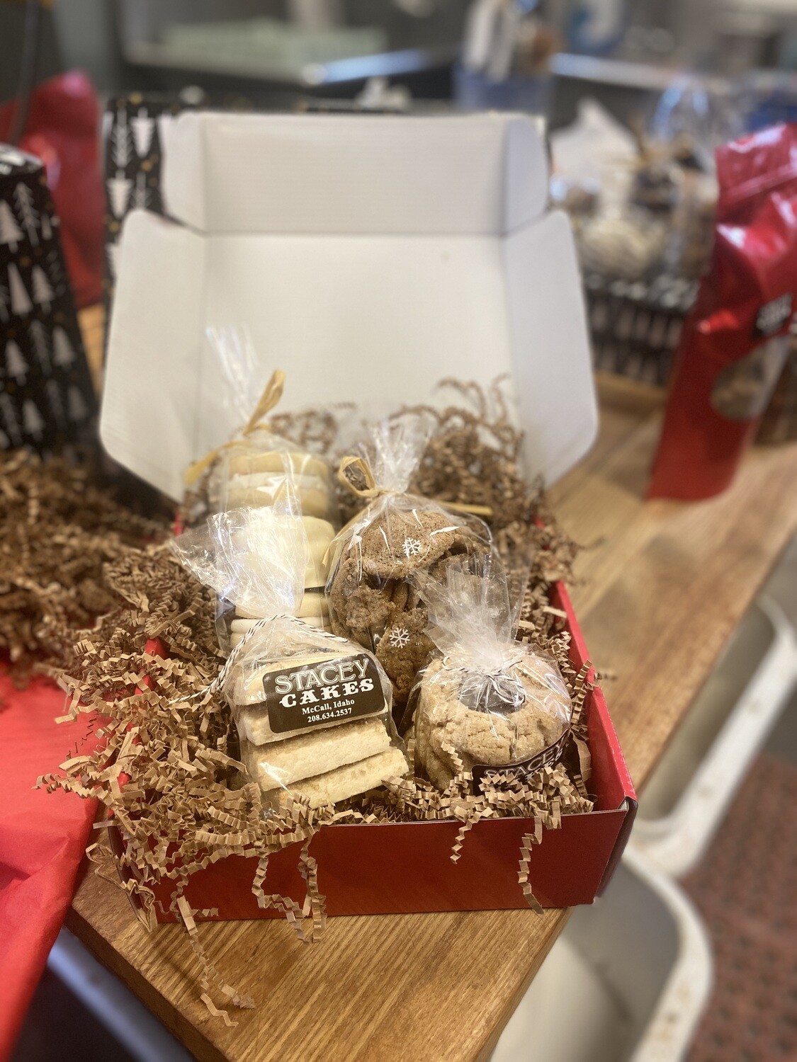 HOLIDAY COOKIE SAMPLER BOX