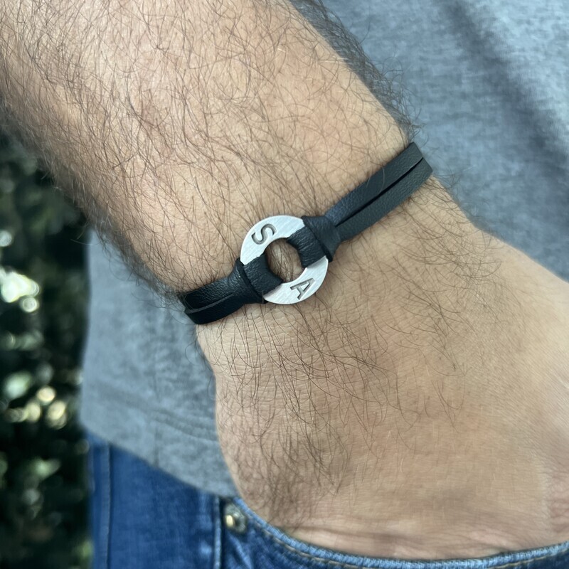 Disc bracelet