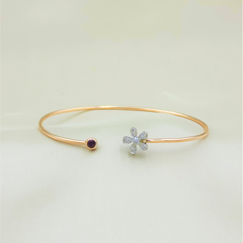 Flower bangle