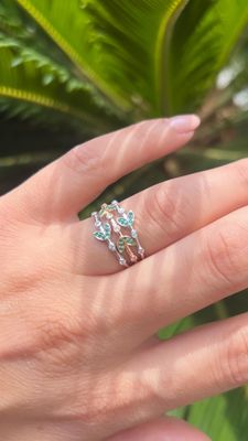 ​Emerald leaves rings