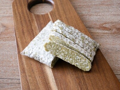 Fresh Unpasteurised Organic Green Pea Tempeh