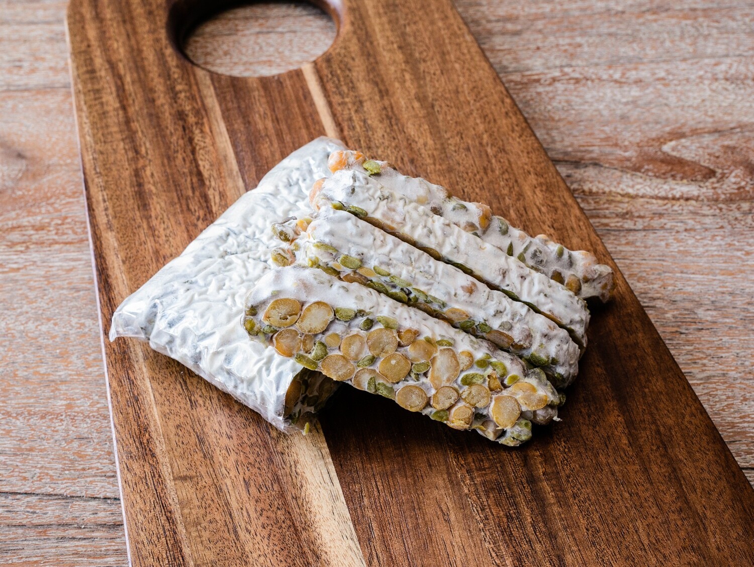 Fresh Unpasteurised Organic Green Pea Chickpea Tempeh