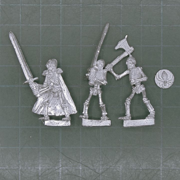 Black Tree Design, Fantasy: Skeleton's with Officer