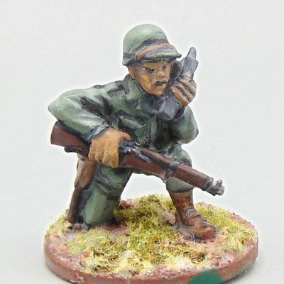 Grade D - Black Tree Design - WW2 - US Infantry Officer with Radio