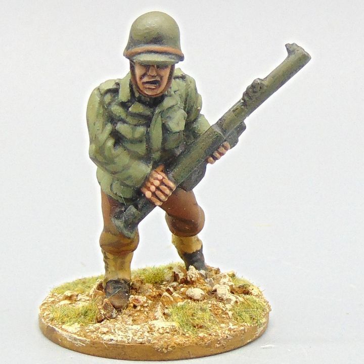 Grade D - Black Tree Design - WW2 - US Infantryman with Bazooka