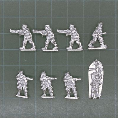 Peter Pig, Modern Africa: Regulars Wearing Berets