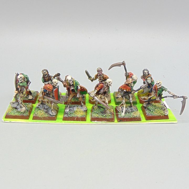 Grade D - Harlequin Miniatures - Medieval Zombies