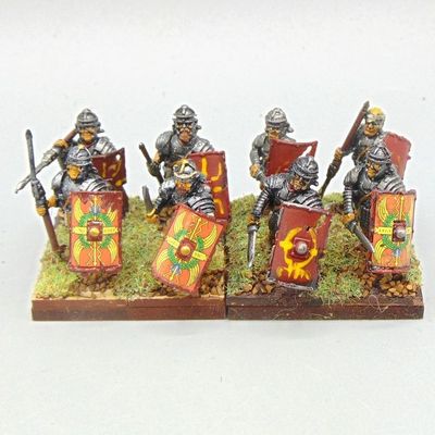 Grade F - Unidentified Manufacturer - Early Imperial Roman Legionaries in Segmenta Armour