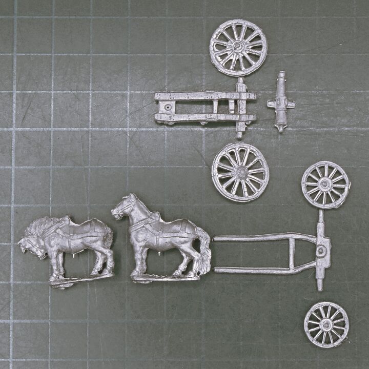Essex Miniatures, SYW - Limbered 4lb Field Gun with Draught Horse Team