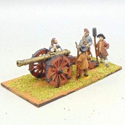 Grade E - Warfare Miniatures/Depot Battalion - Late C17th/Early C18th - Medium or Heavy Field Gun & Crew