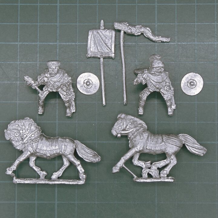 A&A Miniatures, Late Roman: Mounted Commander & Standard Bearer