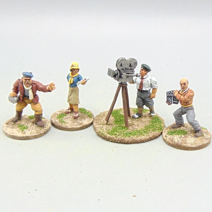 Grade C - Pulp Figures - C20th Pulp - Film Crew