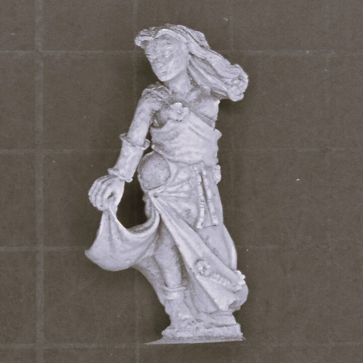 Warmonger Miniatures, Fantasy Elves: Nymph Warrior - Camomile