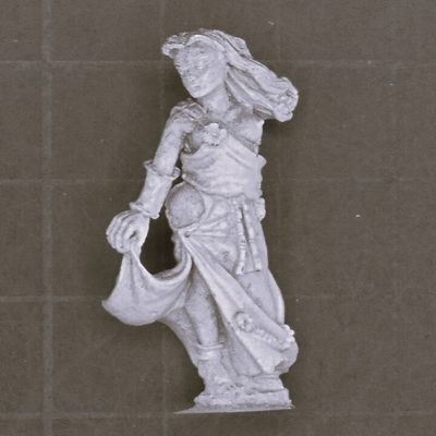 Warmonger Miniatures, Fantasy Elves: Nymph Warrior - Camomile
