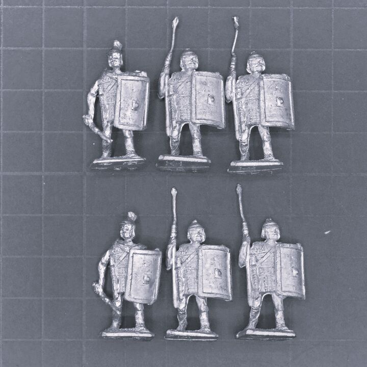 Hinchliffe Figures, EIR: Legionaires