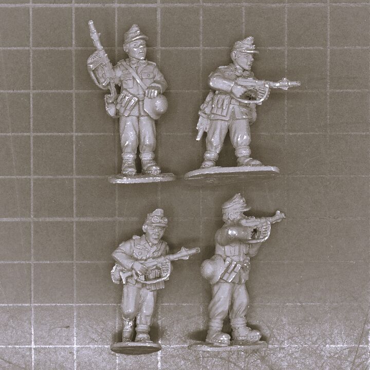 Black Tree Design, WW2: German Gebirgsjager with SMG's Black Tree Design, WW2: German Gebirgsjager with SMG's