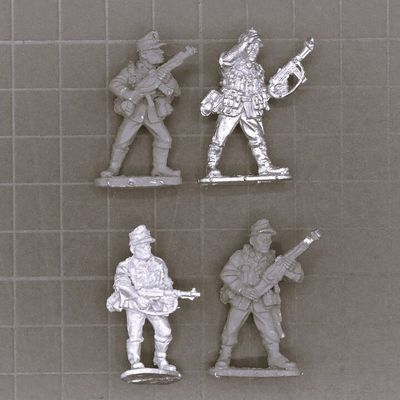 Black Tree Design, WW2: German Wehrmacht in Caps with SMG's