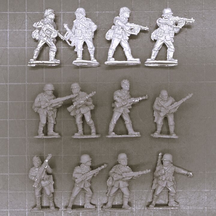 Black Tree Design, WW2: German Wehrmacht with Rifles & SMG's