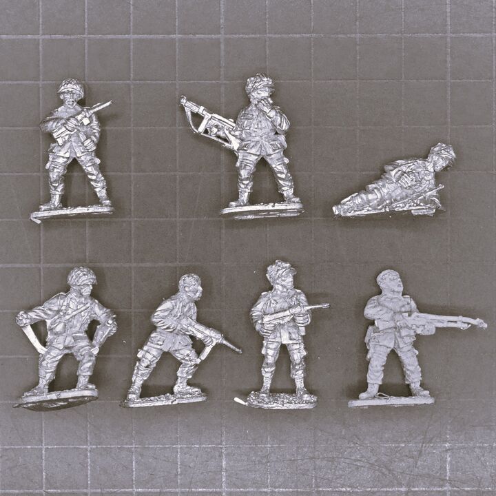 Black Tree Design, WW2: US Paratrooper Command, SMGs & BARs Black Tree Design, WW2: US Paratrooper Command, SMGs & BARs