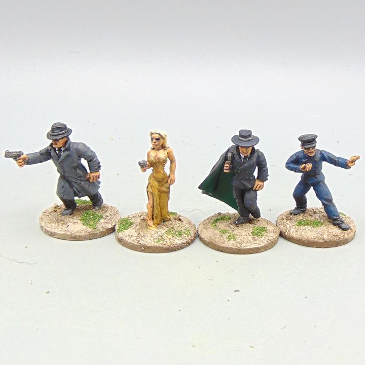 Grade C - Pulp Figures - C20th Pulp - Mysterious Masked Avengers Grade C - Pulp Figures - C20th Pulp - Mysterious Masked Avengers