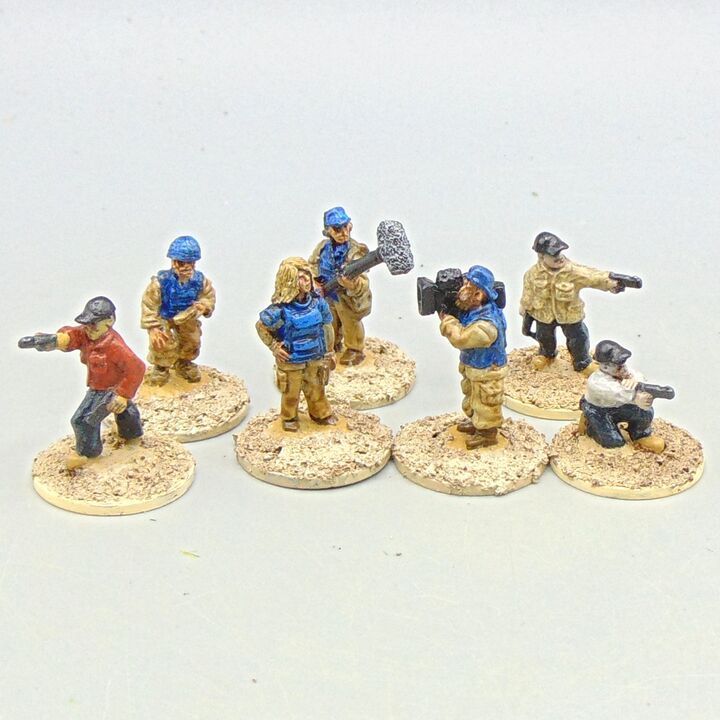 Grade D - Unidentified Manufacturer - Modern Insurgency - Western TV News Team with Minders