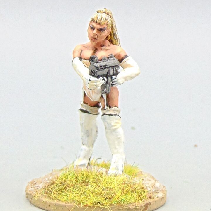 Grade A - Wargames Foundry - Future Wars - Scantily Clad Young Lady with SMG